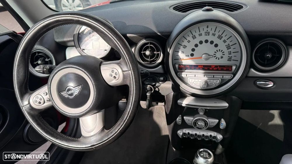 MINI 3 Portas Cooper D - 15