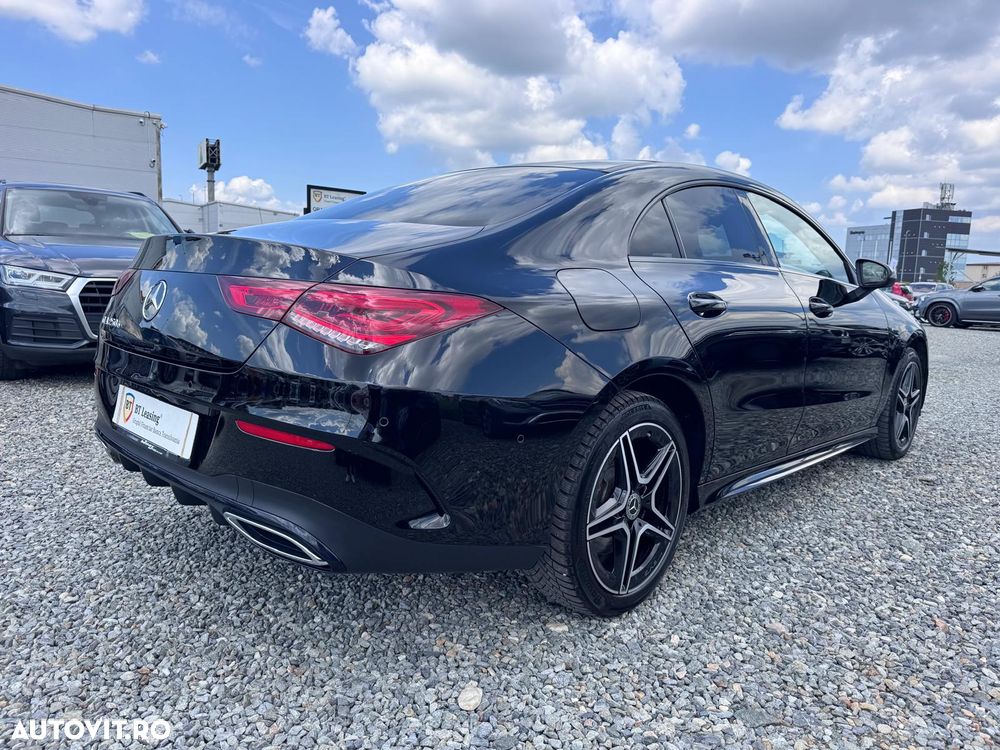 Mercedes-Benz A 250 e 8G-DCT AMG Line - 3