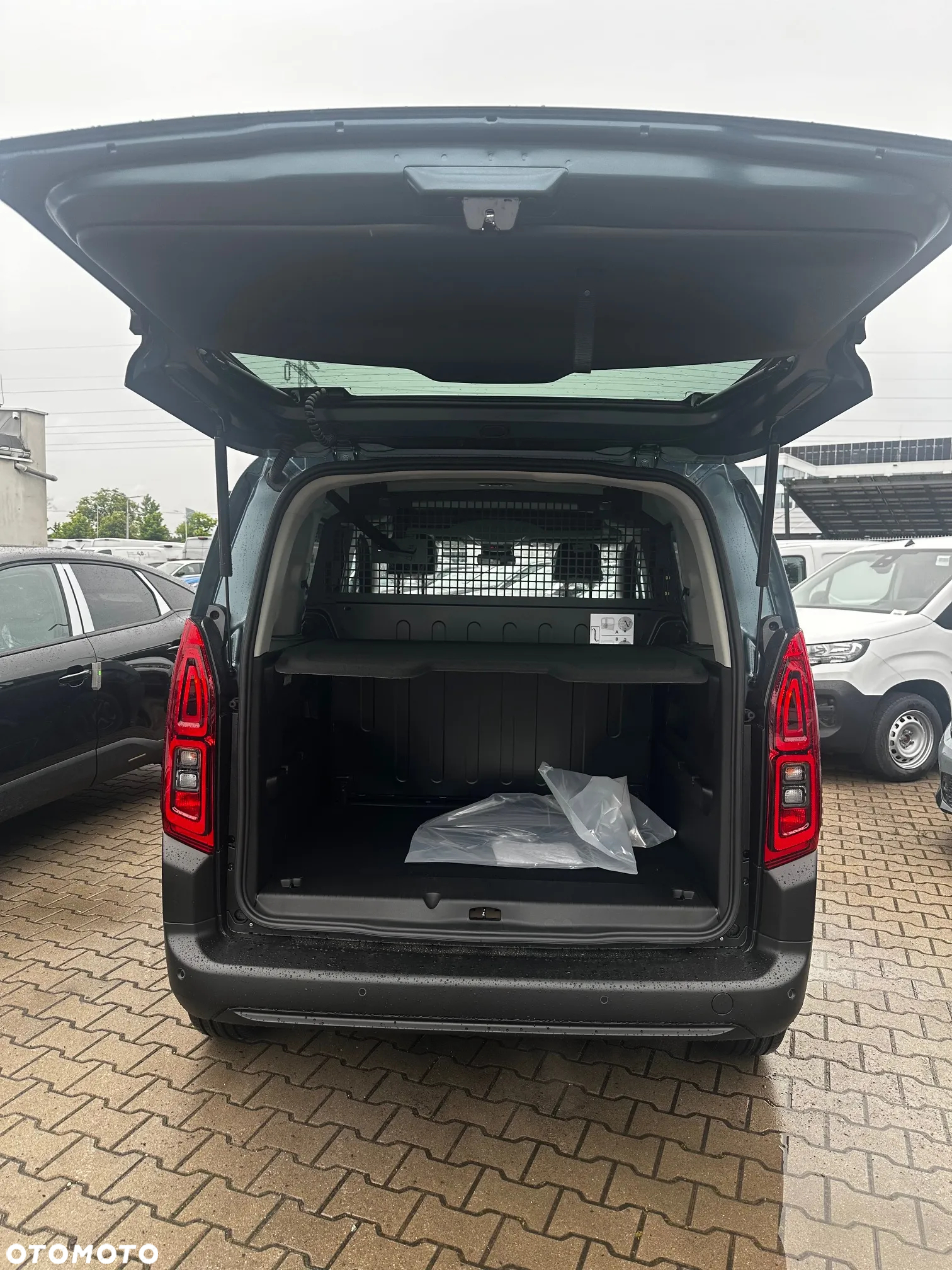 Citroën Berlingo MPV M 1.5 BlueHDI Plus S&S EAT8 N1 - 6