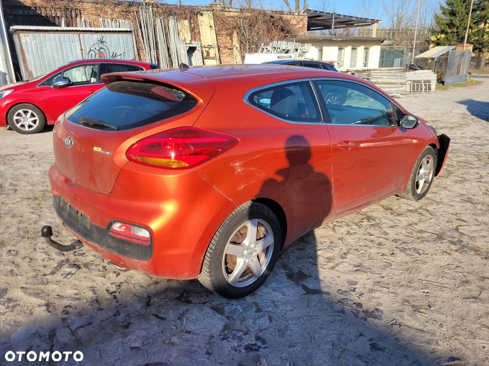 Kia ProCeed - 4