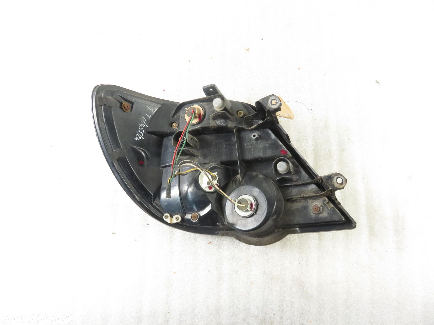 LAMPA PRAWA TYLNA SUBARU IMPREZA II - 4