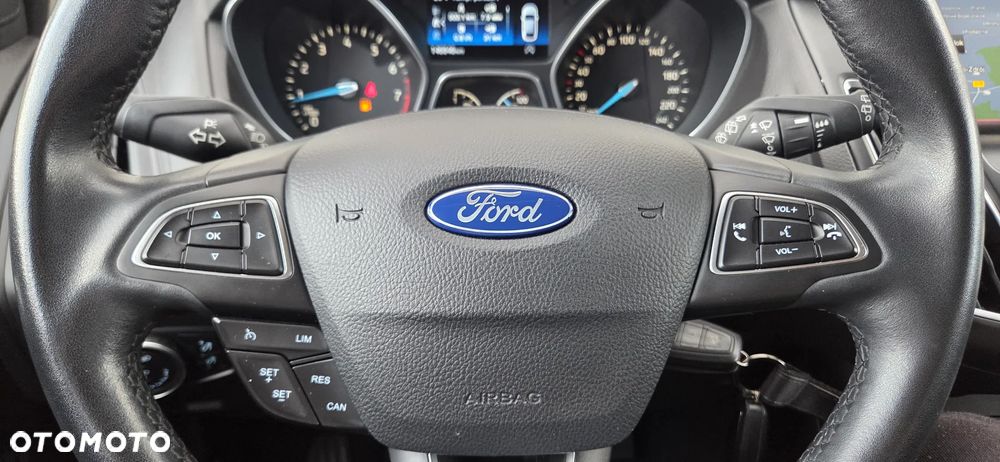 Ford Focus 1.0 EcoBoost Titanium - 23