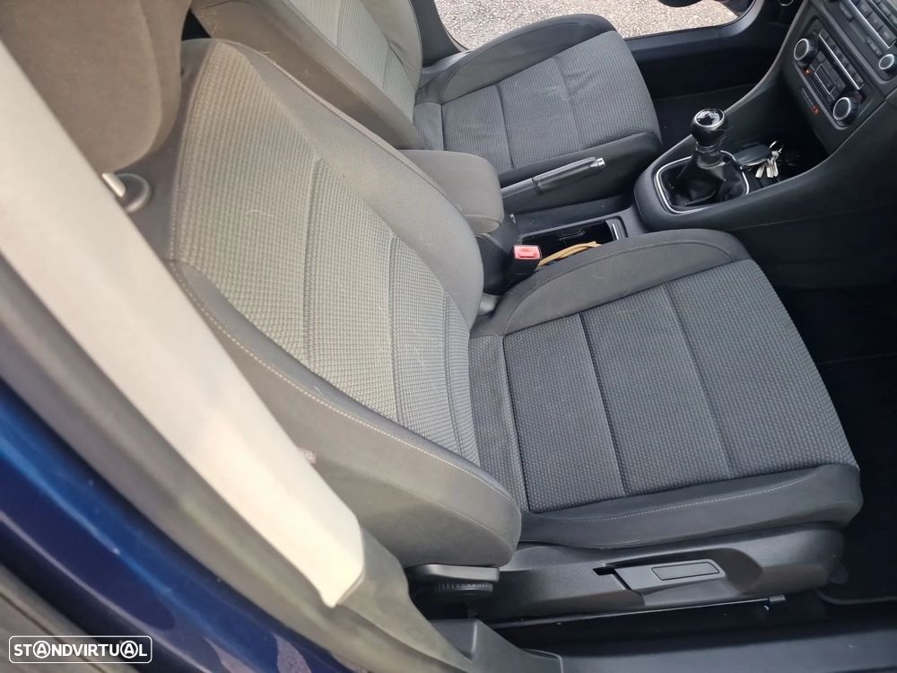 VW Golf 1.6 TDi Confortline - 13