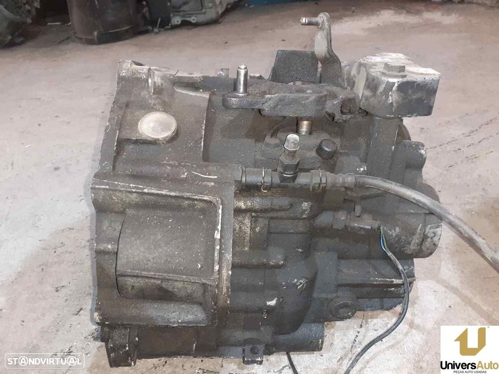 CAIXA VELOCIDADES VOLKSWAGEN TOURAN 2003 -GNE - 2