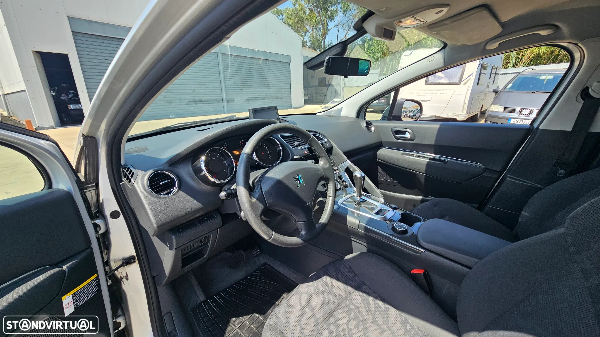 Peugeot 3008 1.6 HDi Executive CMP6 - 10