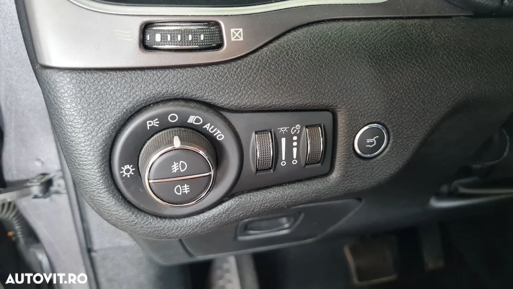Jeep Cherokee 2.2 MJet AWD Longitude - 12