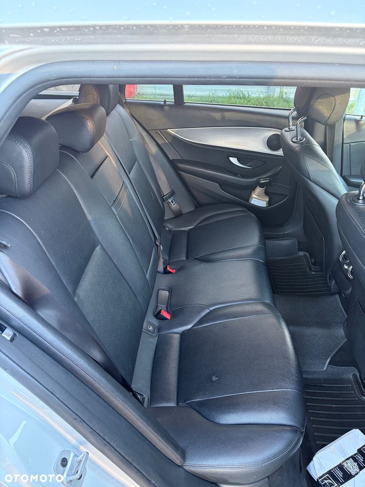 Mercedes-Benz Klasa E 220 d 4-Matic Avantgarde - 12