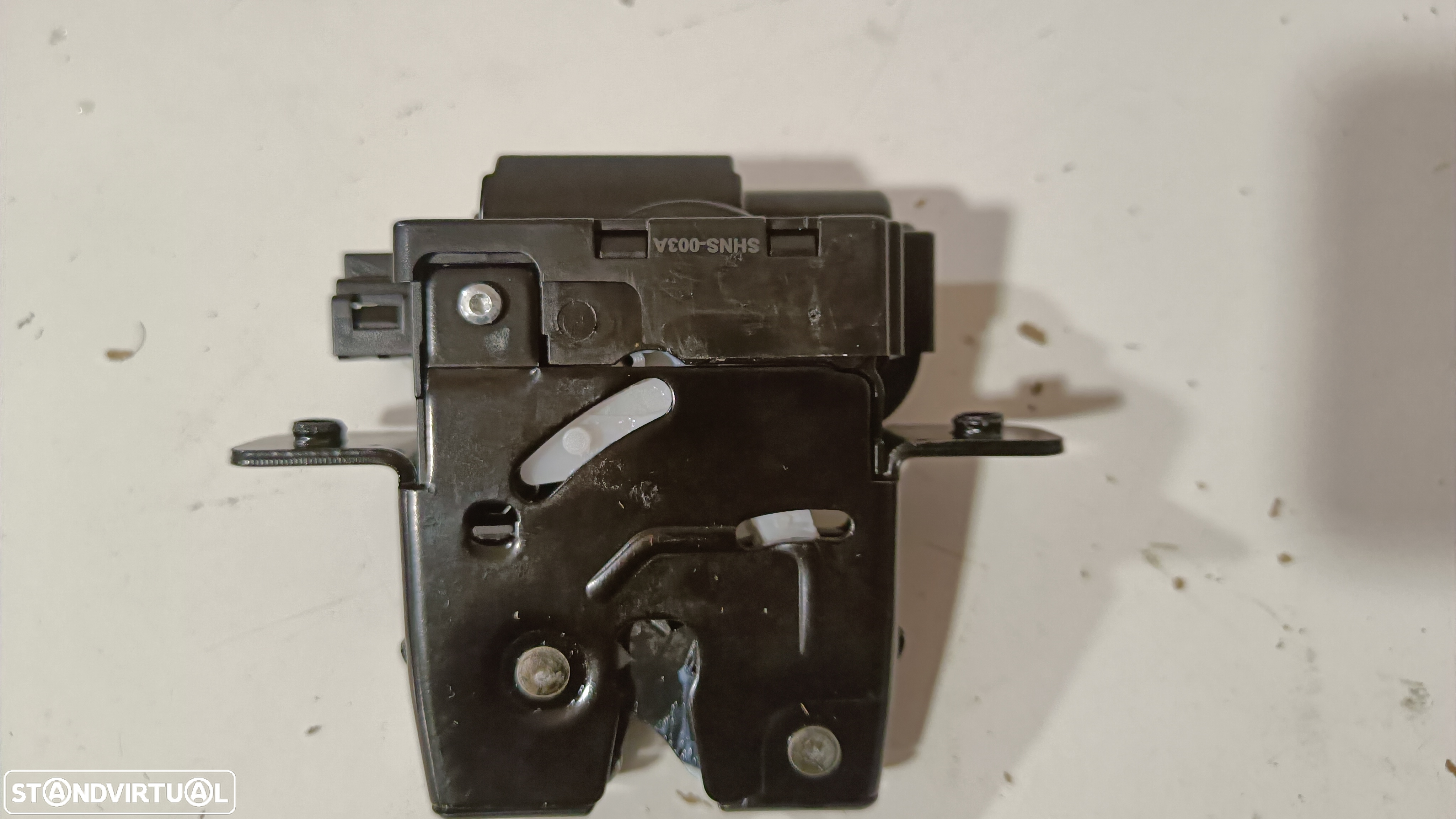 fechadura tampa mala Nissan qashqai 2007. a 2016 / Nissan Micra k12 (nova) - 2