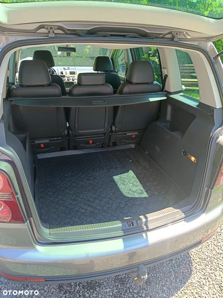 Volkswagen Touran 1.9 TDI Basis - 7