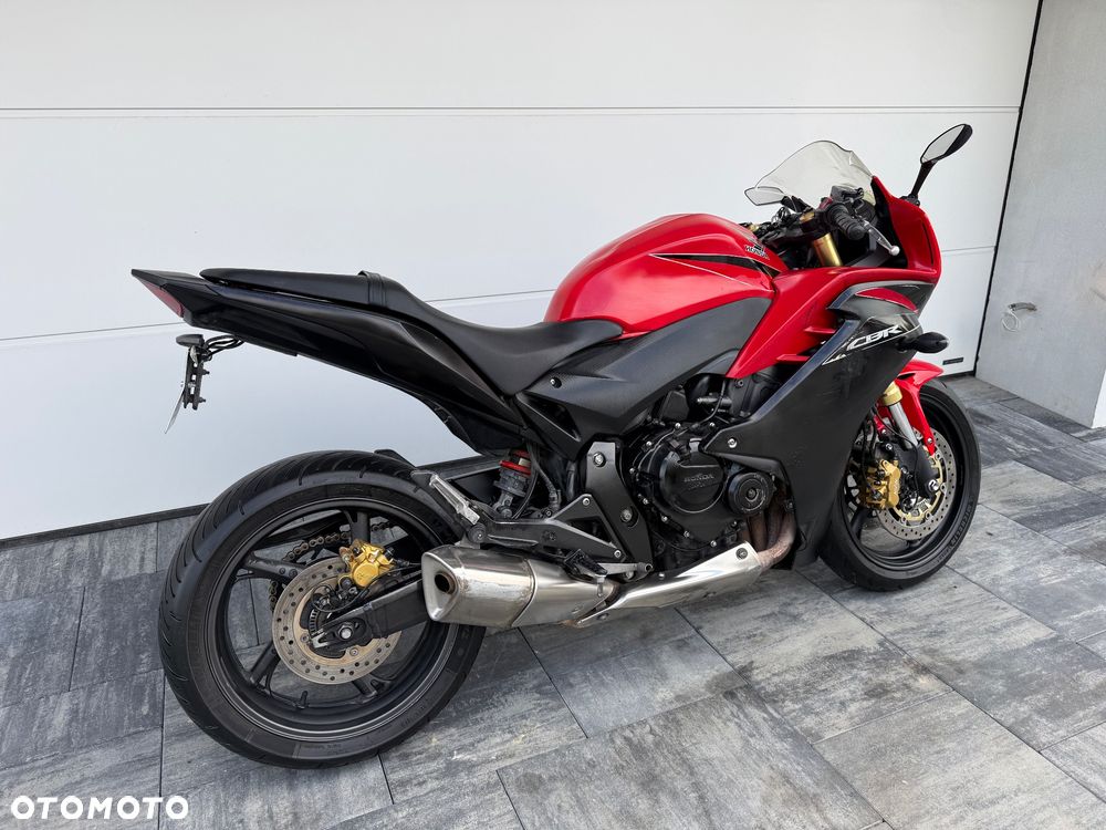 Honda CBR - 7