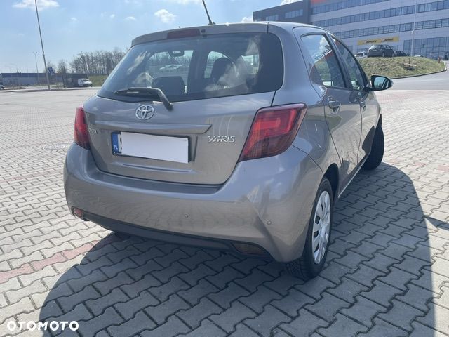 Toyota Yaris 1.33 Premium MS - 4
