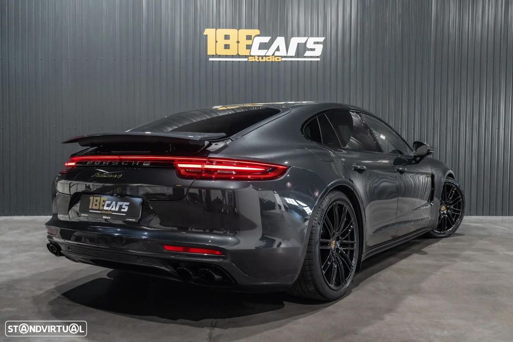 Porsche Panamera 4 E-Hybrid - 46