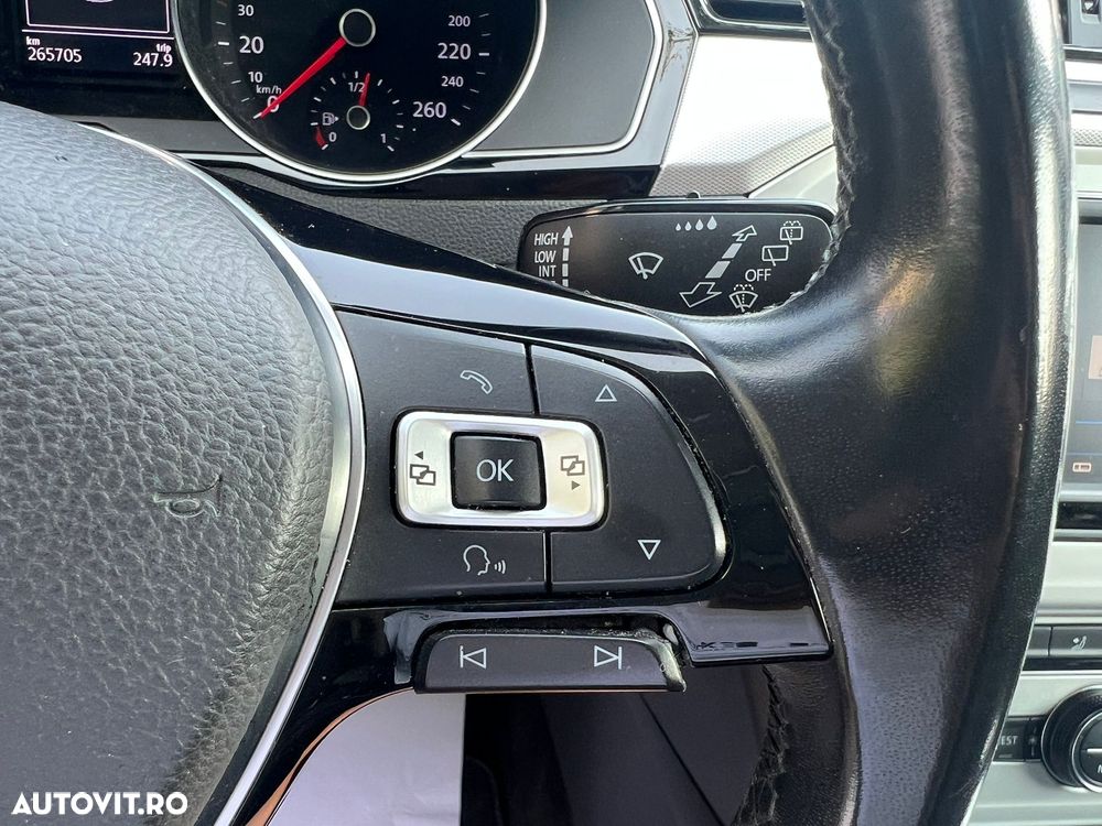 Volkswagen Passat 2.0 TDI Comfortline - 10