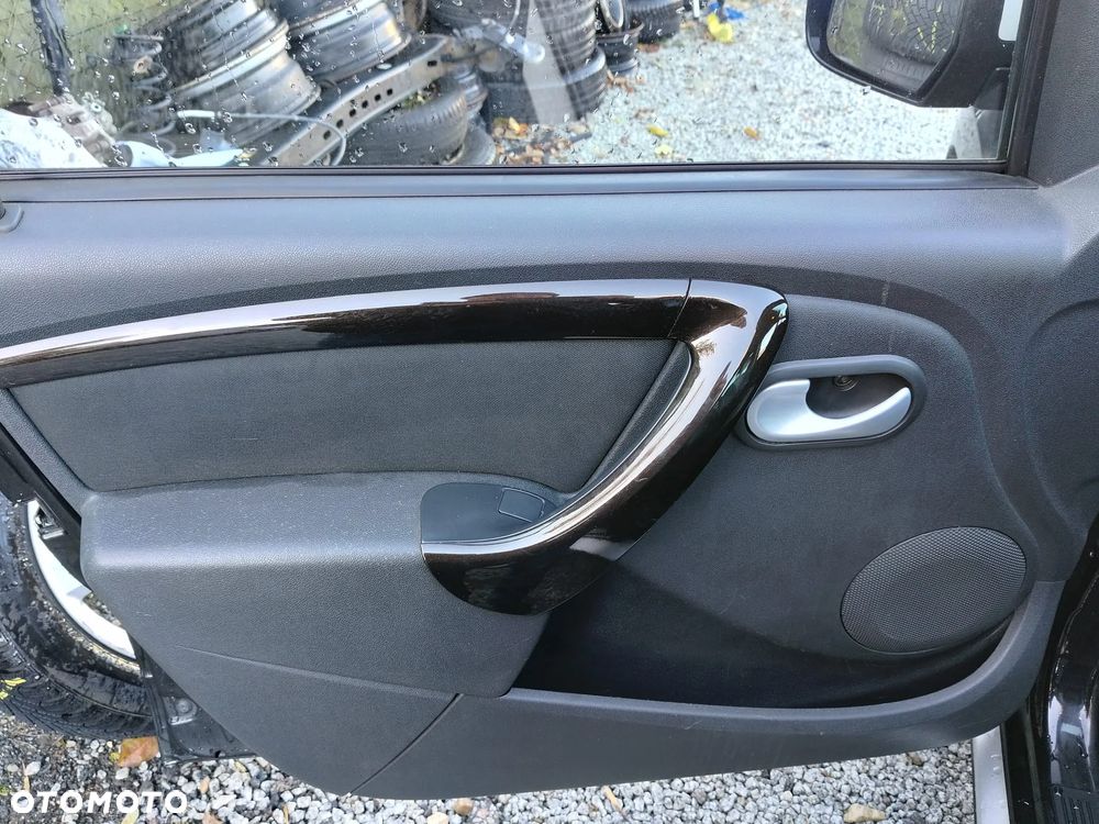 Dacia Duster 1.6 - 25