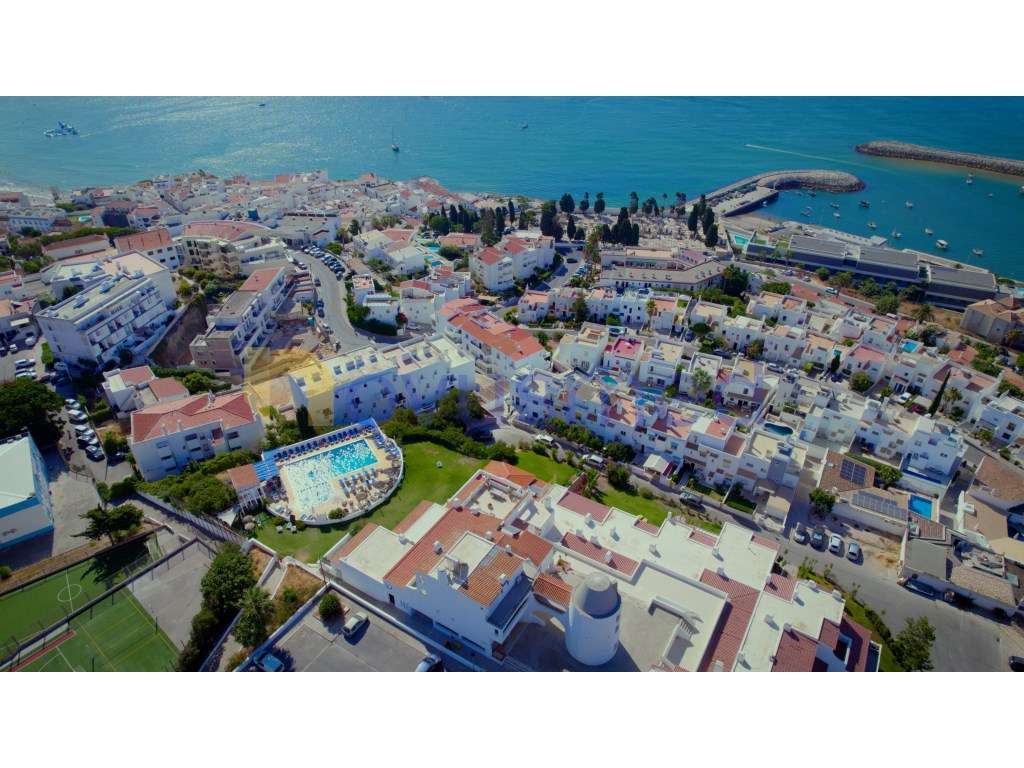 Moradia renovada com piscina e vistas panorâmicas sobre Albufeira e... - Grande imagem: 3/60