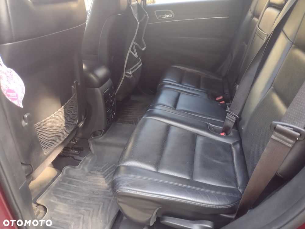 Jeep Grand Cherokee - 30