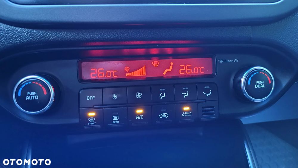 Kia Carens 1.7 CRDi S 7os - 20