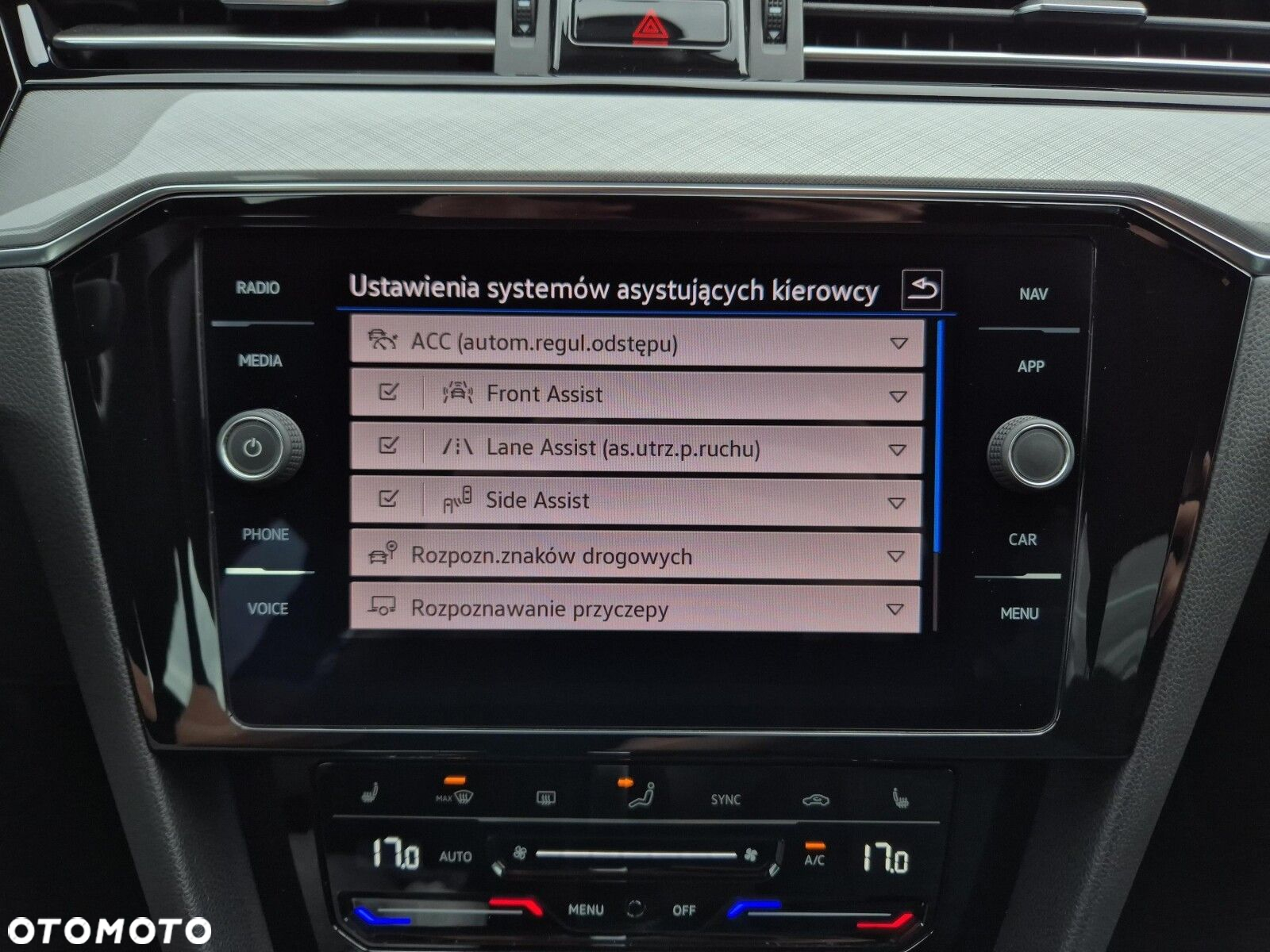 Volkswagen Passat 2.0 TDI Business DSG - 28