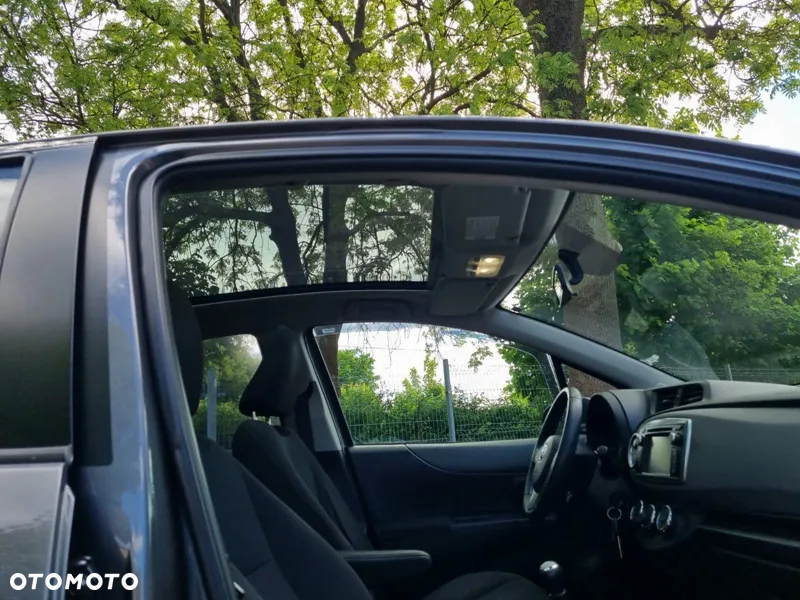 Toyota Yaris 1.33 Premium - 17