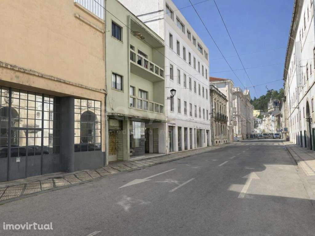 Edifício Exclusivo localizado no Centro Oportunidade Única no Coraç... - Grande imagem: 3/14