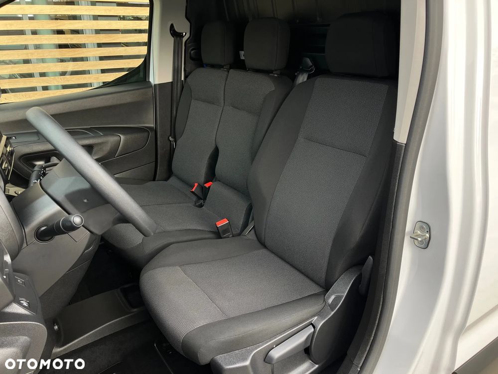 Toyota Proace City 1.5 D-4D Long 2,4t Active - 37