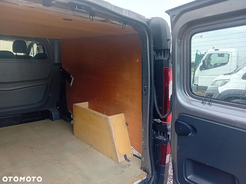 Opel Vivaro Brygadówka - 12