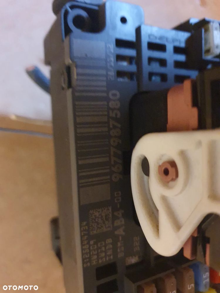 BSM SKRZYNKA BEZPIECZNIKÓW PEUGEOT CITROEN 2.0 HDI 9677987580 - 2