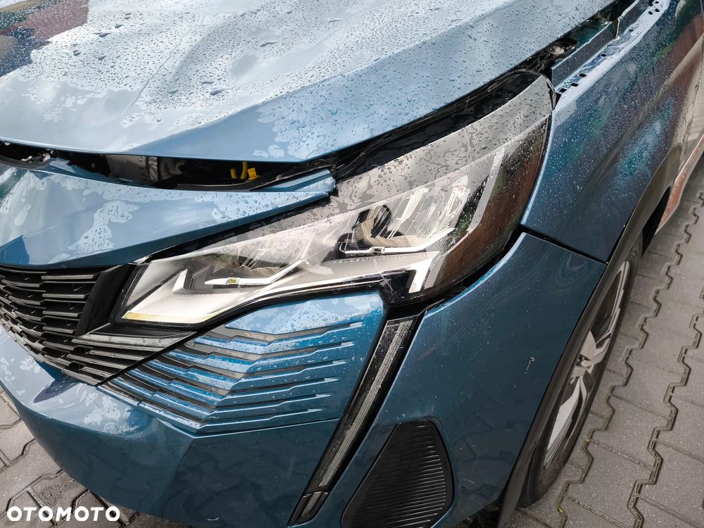 Peugeot 3008 1.2 PureTech GPF Allure S&S EAT8 - 14