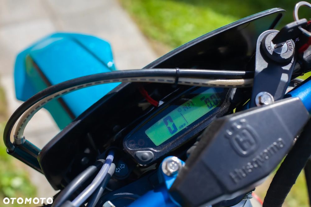 Husqvarna FE - 9