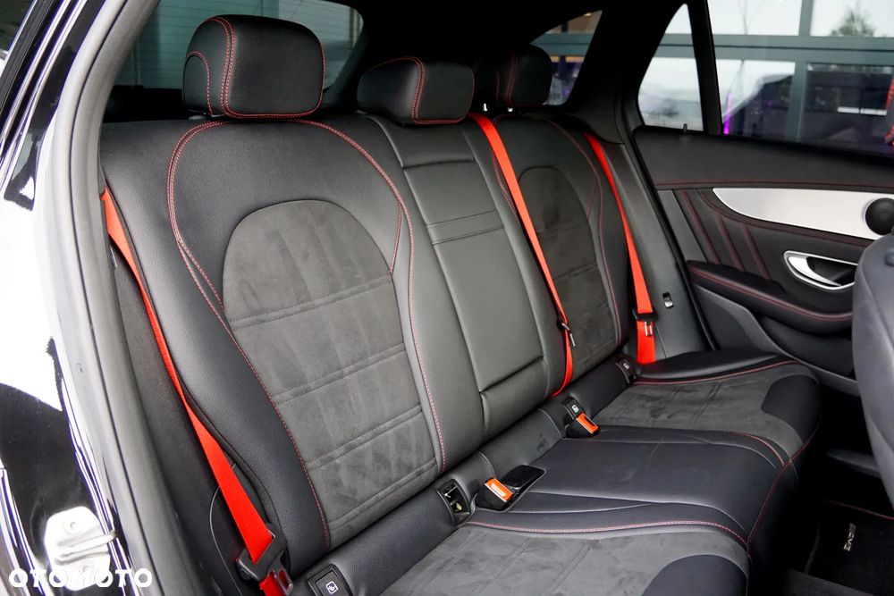 Mercedes-Benz GLC AMG 43 4Matic 9G-TRONIC - 25