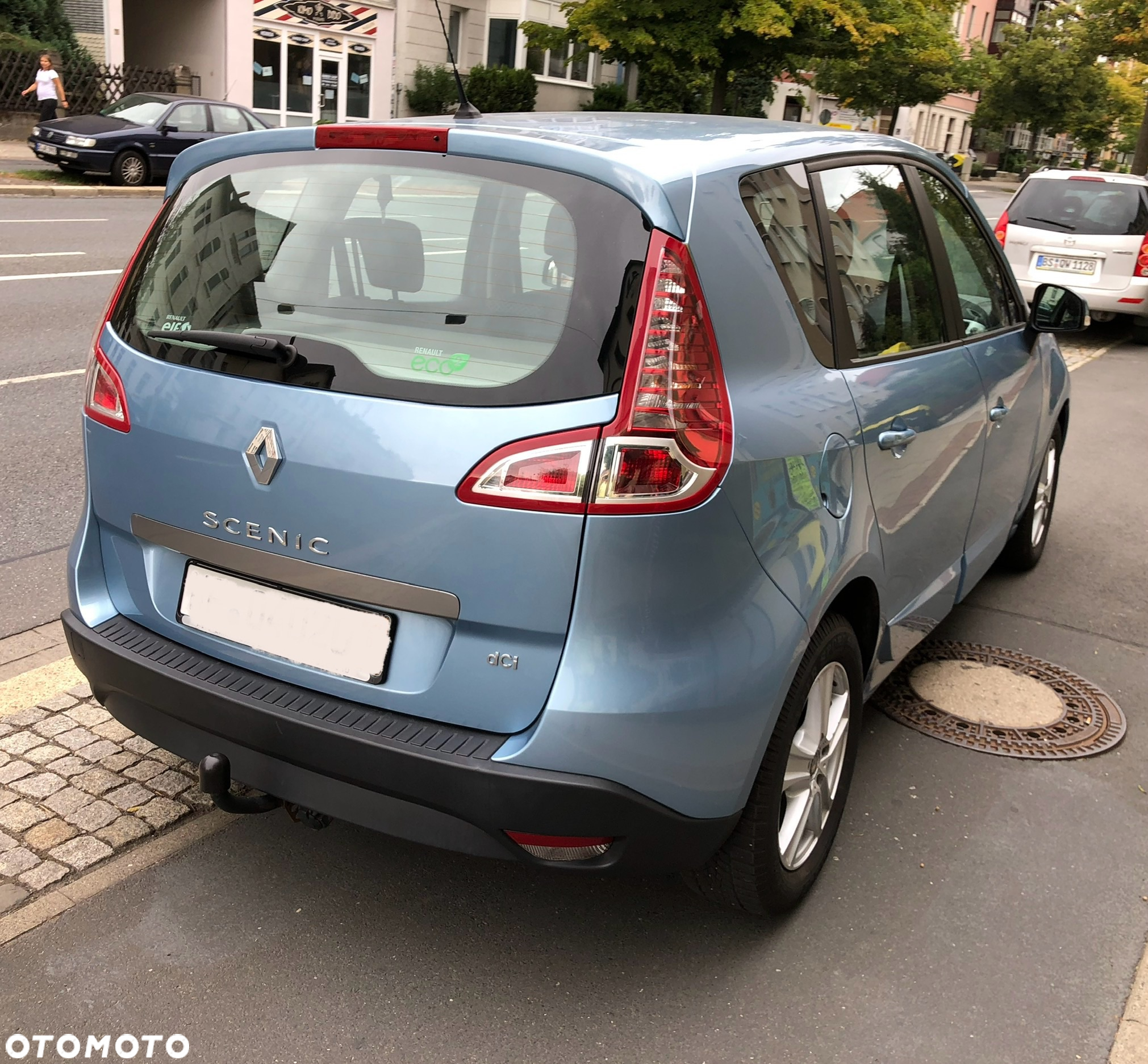Volkswagen Touran - 10