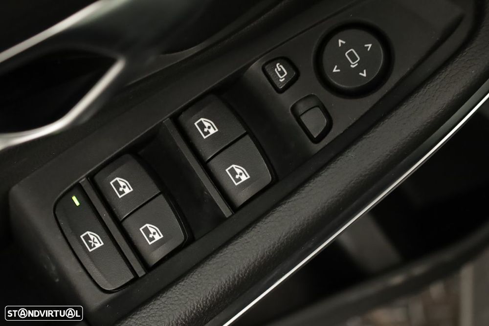 BMW 330 e Edição Desportiva M Auto - 20