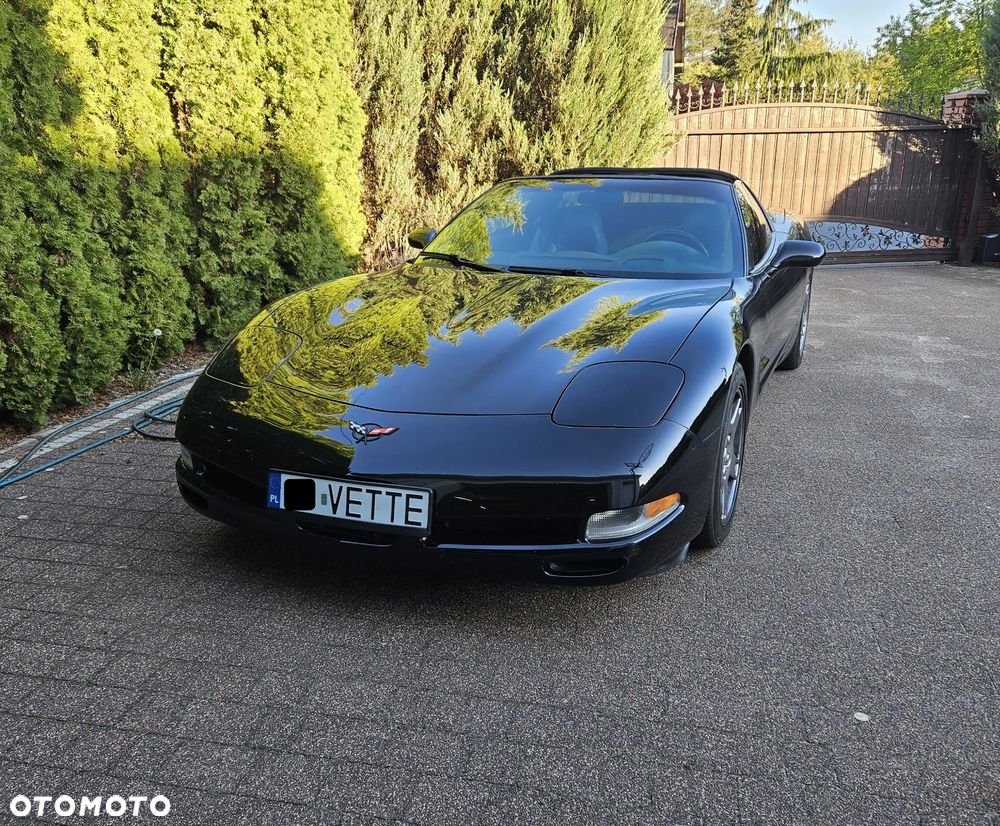 Chevrolet Corvette - 2