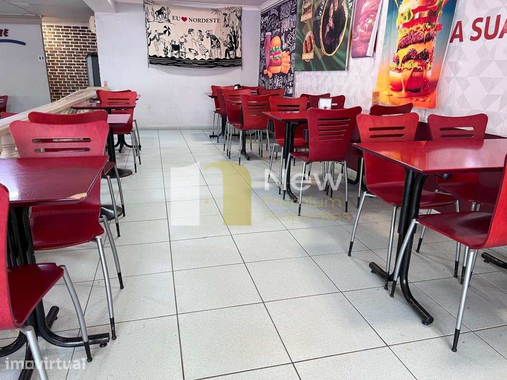 Trespasse de Café/Pastelaria na Cruz da Areia - Leiria. - Grande imagem: 4/37