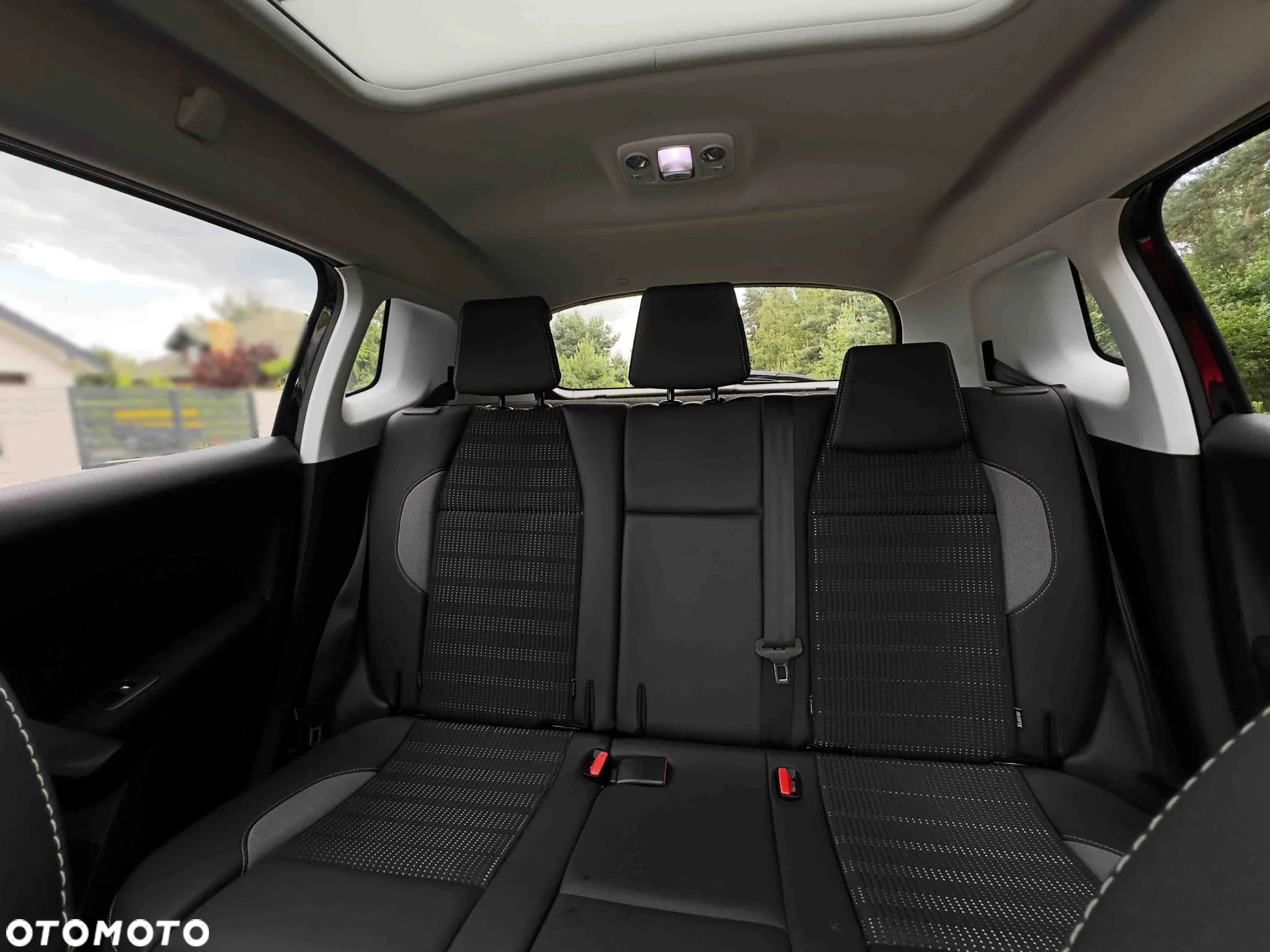 Peugeot 2008 - 11