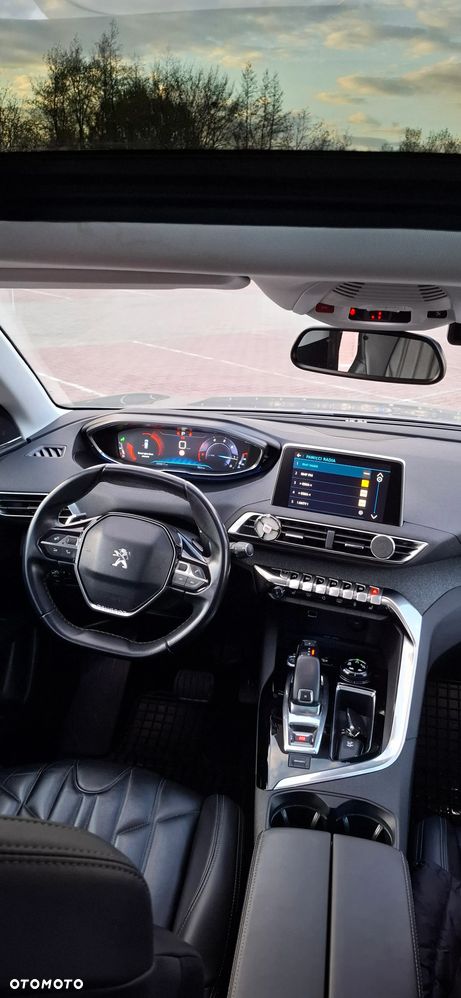 Peugeot 3008 1.6 BlueHDi Allure S&S EAT6 - 26