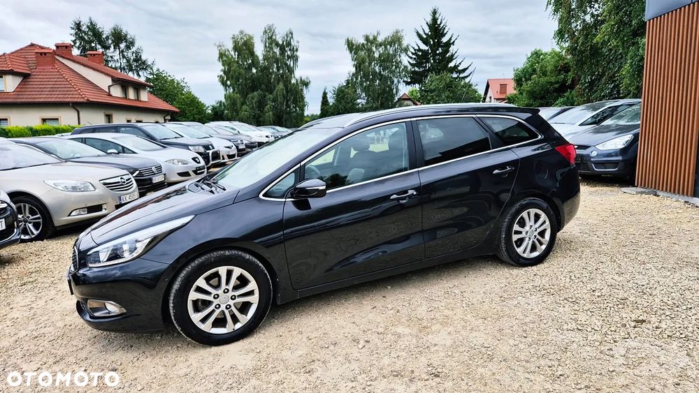Kia Ceed 1.6 GDI Platinum Edition - 25