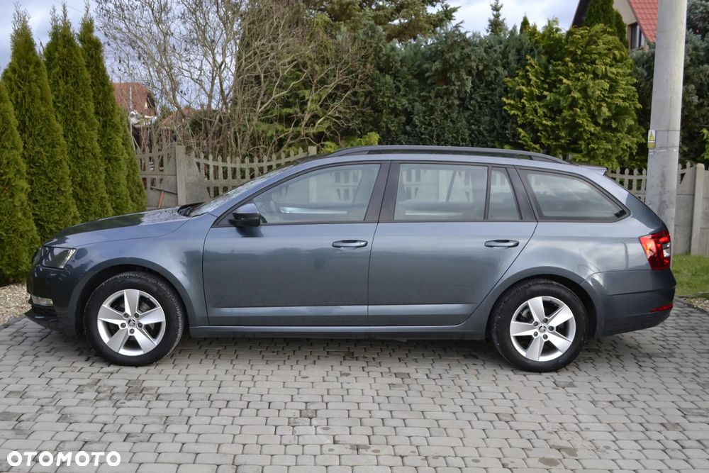 Skoda Octavia 1.6 TDI Ambition - 11