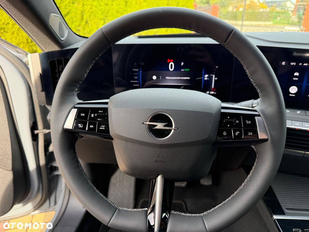 Opel Astra GS - 26