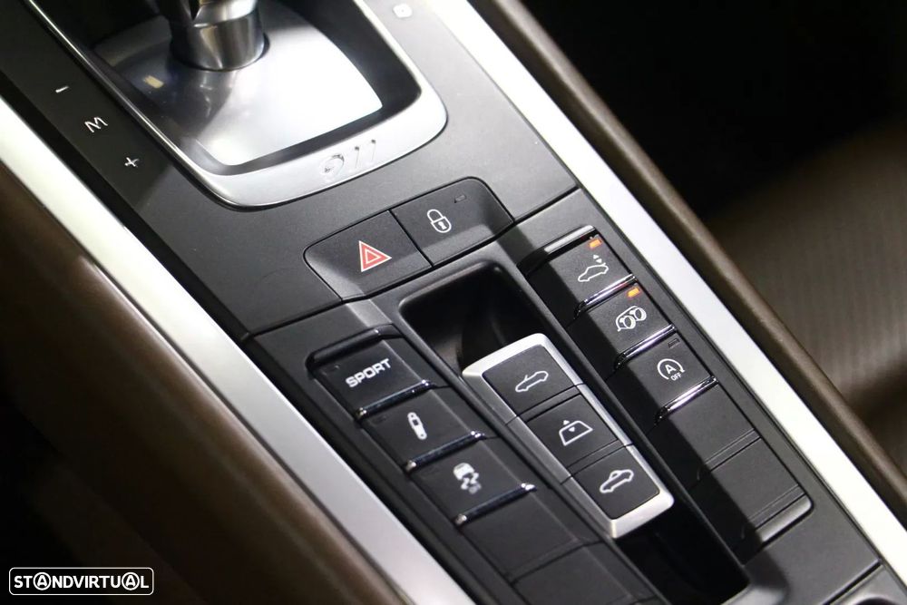 Porsche 991 Carrera 4 S PDK - 39