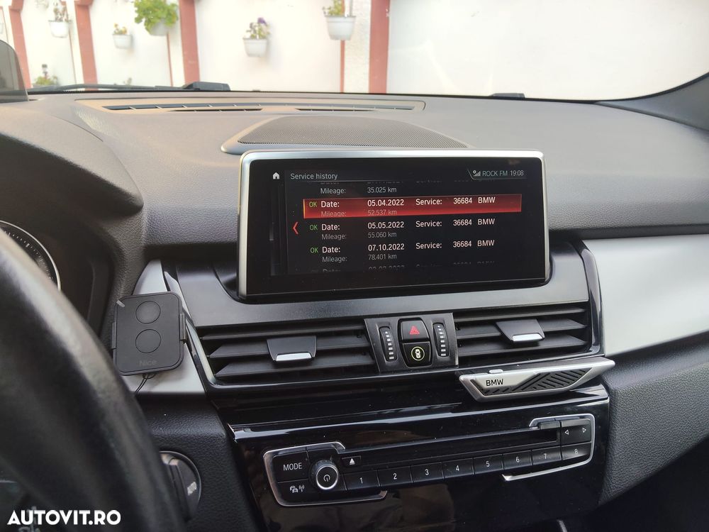 BMW Seria 2 220d xDrive AT Advantage - 17