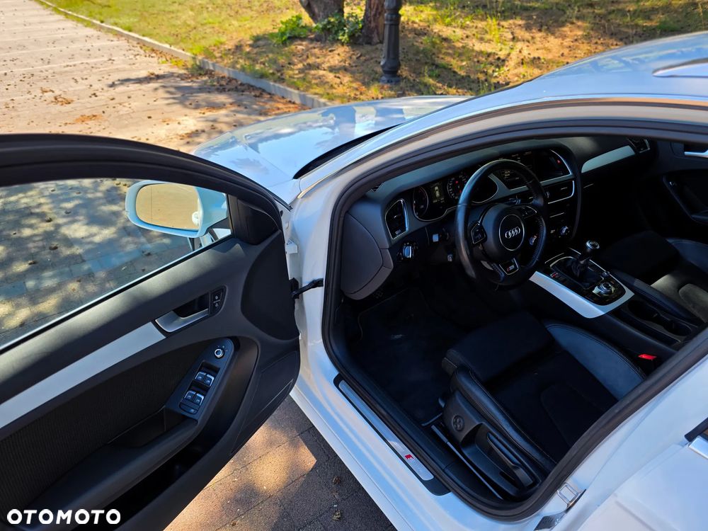 Audi A4 Avant 2.0 TDI DPF S line Sportpaket - 12