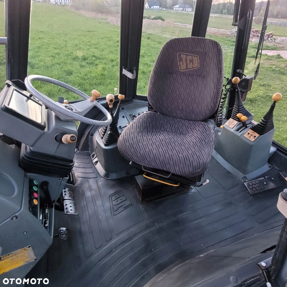 JCB 3CX - 12