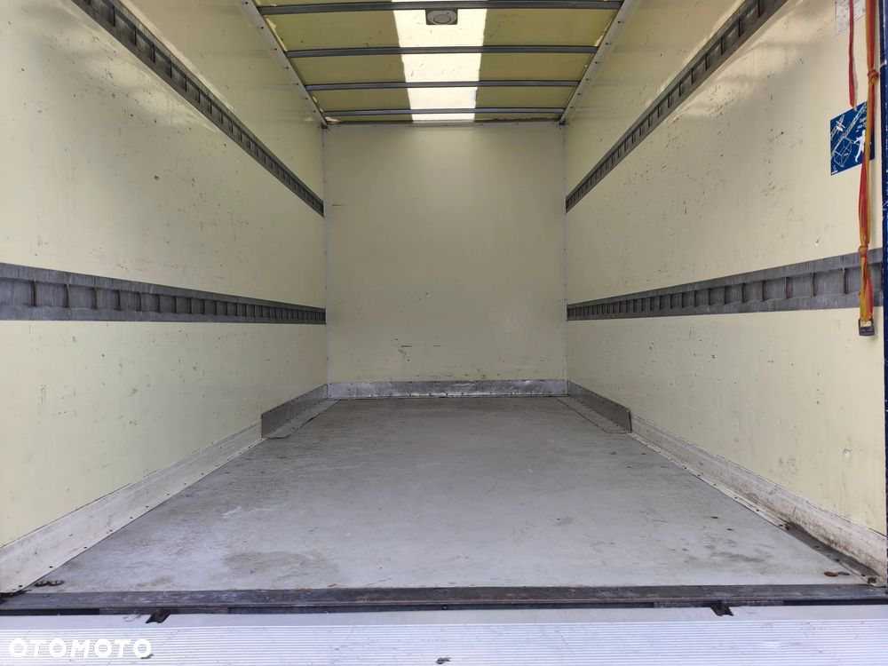 Kontener zabudowa z windą Crafter Sprinter - 7