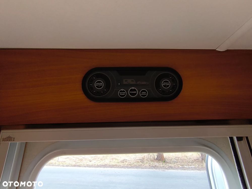 SWIFT CHARISMA 565 - 28