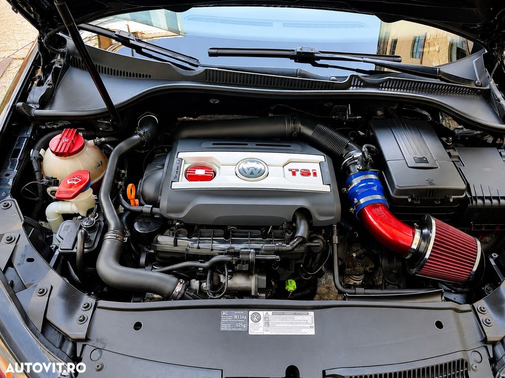 Volkswagen Golf 2.0 R - 9