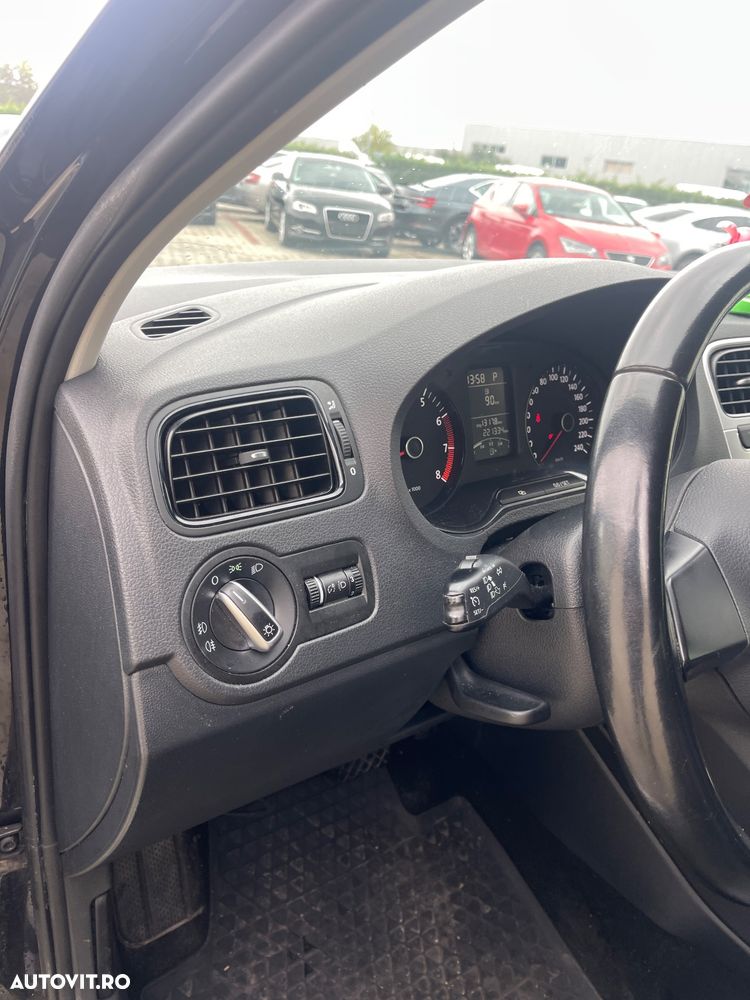 Volkswagen Polo 1.4 DSG Comfortline - 33