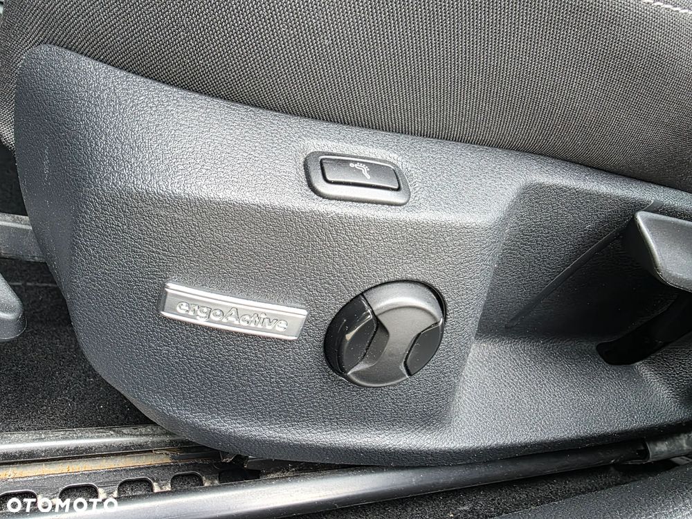 Volkswagen Golf - 14