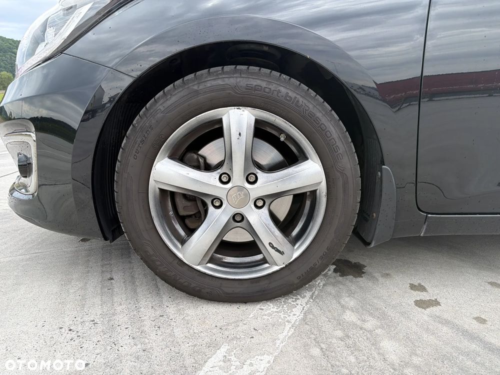 Kia Ceed 1.6 GDI L Business Line - 19