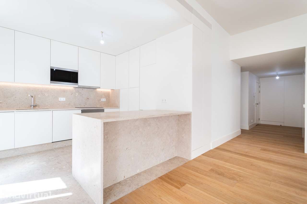 APARTAMENTO T2 DE LUXO, A 3 MINUTOS DA AV. DA LIBERDADE - Grande imagem: 4/27
